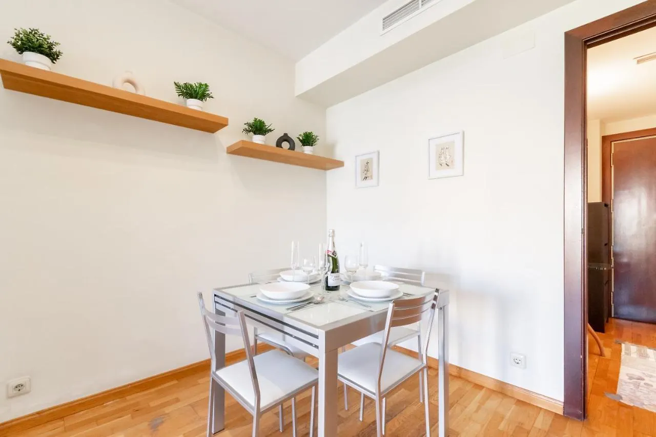 Sagrada Familia: Bonito Y Muy Centrico Apartment Barcelona