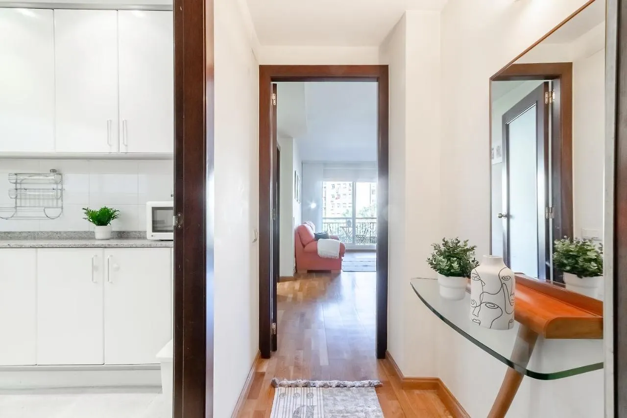 Sagrada Familia: Bonito Y Muy Centrico Apartment Barcelona